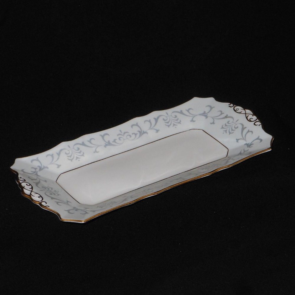 Tuscan UK fine bone china rectangular sandwich plate